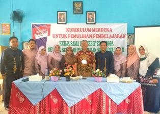 "Kurikulum Merdeka untuk Pemulihan Pembelajaran"